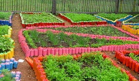 Забор из крышек от пластиковых бутылок Забор из крышек от пластиковых бутылок