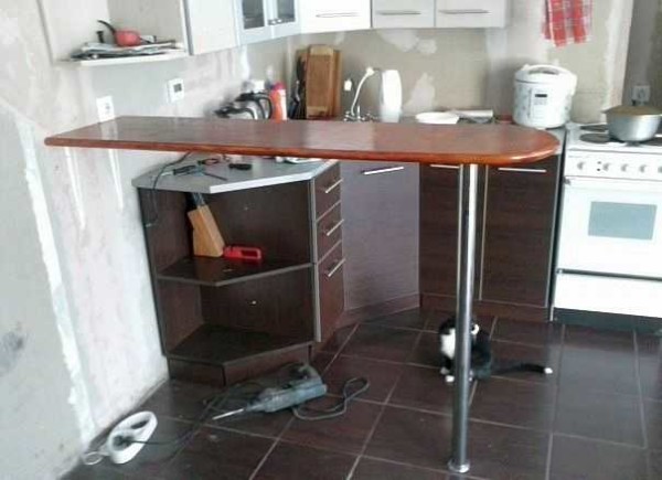 Как сделать барную стойку в кухне своими руками Как сделать барную стойку в кухне своими руками