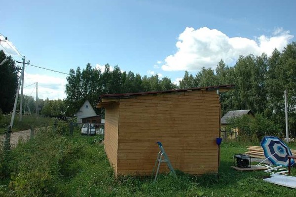 Как построить бытовку из дерева, на металлическом каркасе Как построить бытовку из дерева, на металлическом каркасе