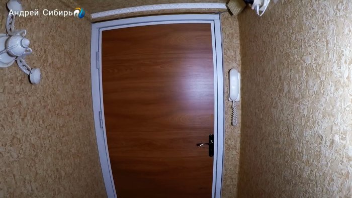 Как обновить старую дверь ламинатом и сэкономить на ее замене