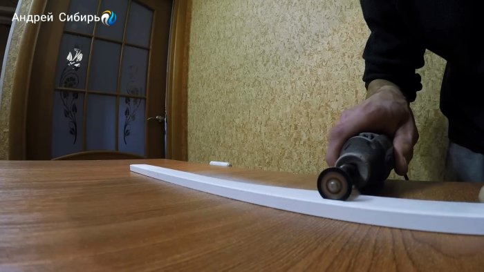 Как обновить старую дверь ламинатом и сэкономить на ее замене