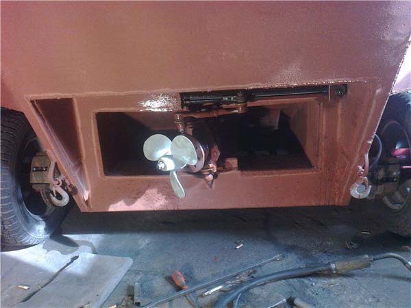 Гусеничный вездеход амфибия: чертежи, фото и описание изготовления Гусеничный вездеход амфибия: чертежи, фото и описание изготовления