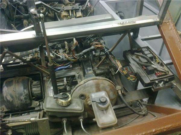 Гусеничный вездеход амфибия: чертежи, фото и описание изготовления Гусеничный вездеход амфибия: чертежи, фото и описание изготовления