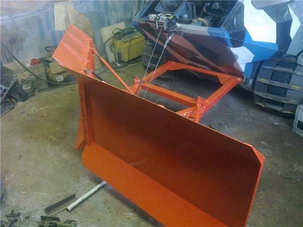 Гусеничный вездеход амфибия: чертежи, фото и описание изготовления Гусеничный вездеход амфибия: чертежи, фото и описание изготовления