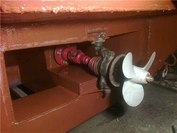 Гусеничный вездеход амфибия: чертежи, фото и описание изготовления Гусеничный вездеход амфибия: чертежи, фото и описание изготовления