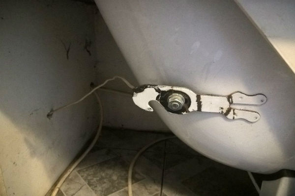 Заземление ванны в квартире: зачем и как правильно заземлять ванну Заземление ванны в квартире: зачем и как правильно заземлять ванну