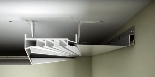 Как прикрепить карниз к гипсокартону? 1