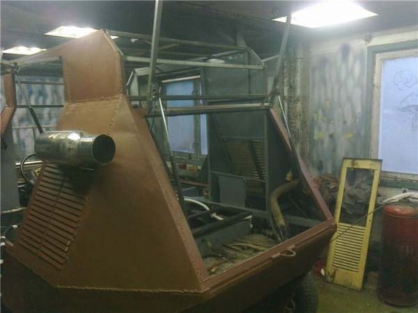 Гусеничный вездеход амфибия: чертежи, фото и описание изготовления Гусеничный вездеход амфибия: чертежи, фото и описание изготовления