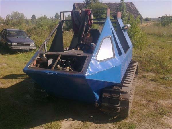 Гусеничный вездеход амфибия: чертежи, фото и описание изготовления Гусеничный вездеход амфибия: чертежи, фото и описание изготовления