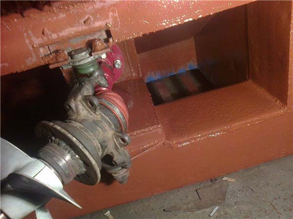 Гусеничный вездеход амфибия: чертежи, фото и описание изготовления Гусеничный вездеход амфибия: чертежи, фото и описание изготовления