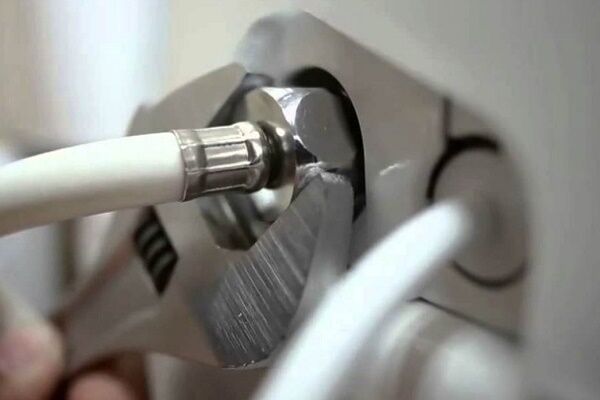 Крышка биде для унитаза: виды, описание принципа работы и советы по выбору