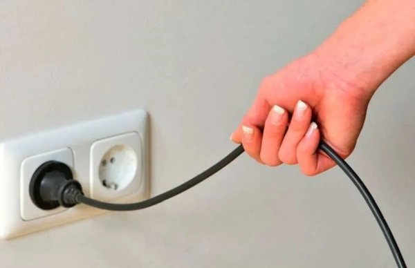 Не работает пульт от светодиодной ленты и всегда ли пду – причина неисправной работы подсветки Не работает пульт от светодиодной ленты и всегда ли пду – причина неисправной работы подсветки