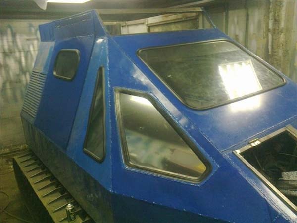 Гусеничный вездеход амфибия: чертежи, фото и описание изготовления Гусеничный вездеход амфибия: чертежи, фото и описание изготовления