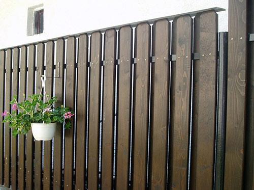 Заборы в стиле шале