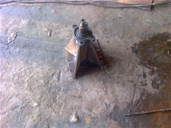 Гусеничный вездеход амфибия: чертежи, фото и описание изготовления Гусеничный вездеход амфибия: чертежи, фото и описание изготовления