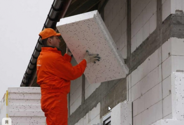 Как штукатурить пенополистирол на фасаде дома? Как штукатурить пенополистирол на фасаде дома?