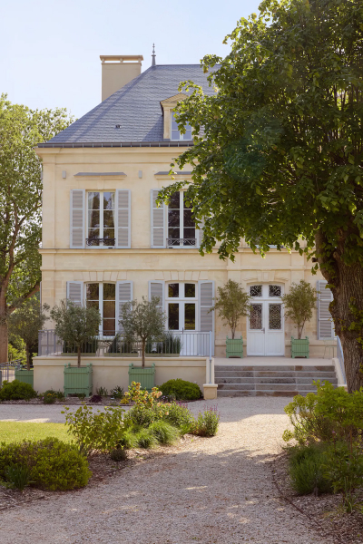 Эклектичный интерьер старинного особняка в нормандии