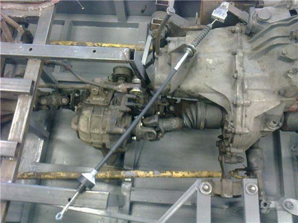 Гусеничный вездеход амфибия: чертежи, фото и описание изготовления Гусеничный вездеход амфибия: чертежи, фото и описание изготовления