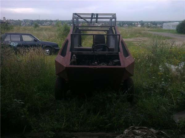 Гусеничный вездеход амфибия: чертежи, фото и описание изготовления Гусеничный вездеход амфибия: чертежи, фото и описание изготовления