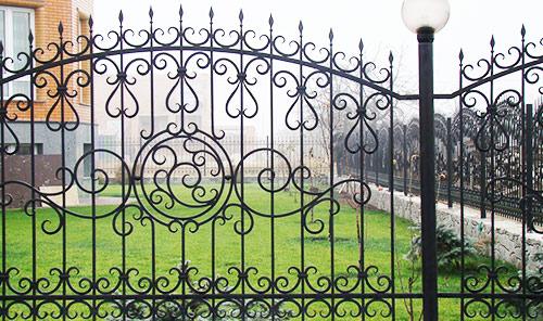 Из чего лучше сделать забор Из чего лучше сделать забор