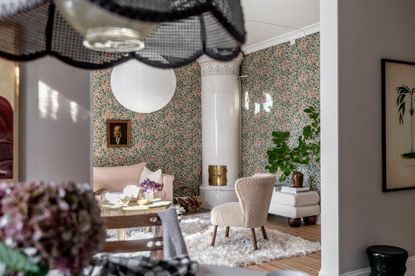 Интерьер, в котором настроение создают цветочные обои Интерьер, в котором настроение создают цветочные обои