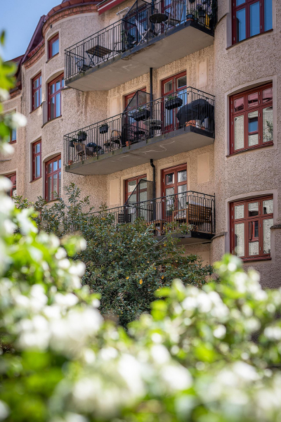 Интерьер, в котором настроение создают цветочные обои Интерьер, в котором настроение создают цветочные обои