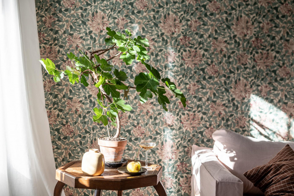 Интерьер, в котором настроение создают цветочные обои Интерьер, в котором настроение создают цветочные обои