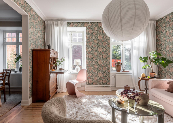 Интерьер, в котором настроение создают цветочные обои Интерьер, в котором настроение создают цветочные обои