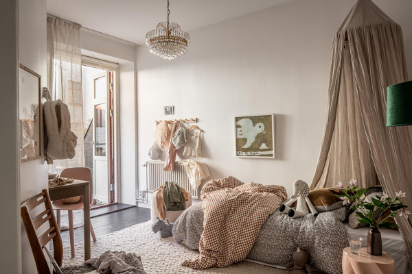 Интерьер, в котором настроение создают цветочные обои Интерьер, в котором настроение создают цветочные обои