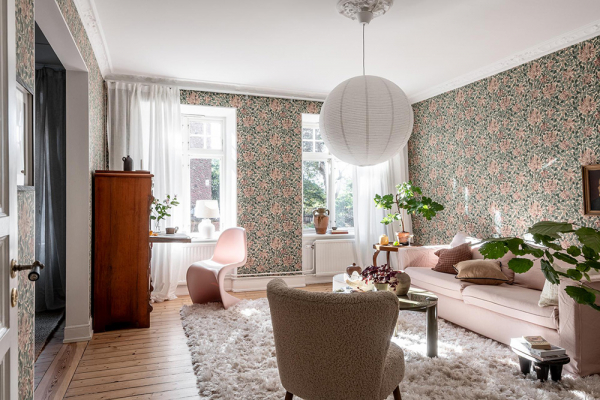 Интерьер, в котором настроение создают цветочные обои Интерьер, в котором настроение создают цветочные обои
