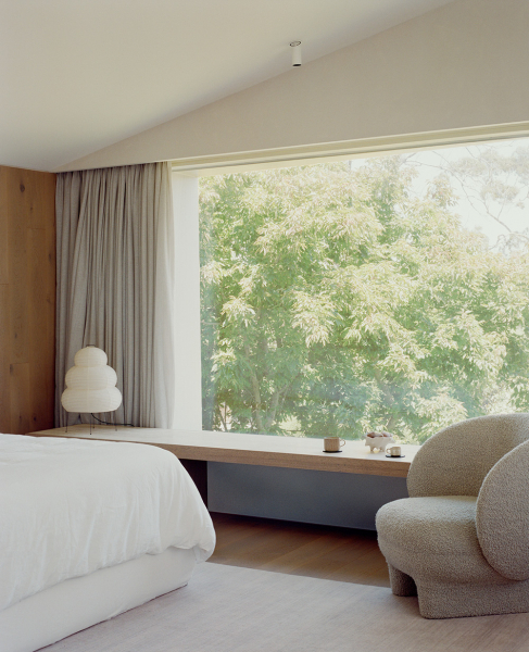 Нежный минимализм в дизайне светлого дома в австралии