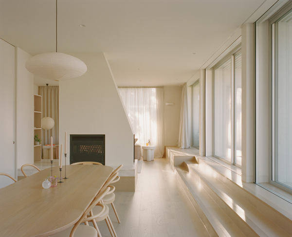 Нежный минимализм в дизайне светлого дома в австралии