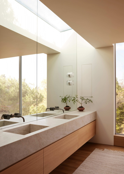 Тёплый минимализм, в котором нет грани между внешним и внутренним: дом в калифорнии Тёплый минимализм, в котором нет грани между внешним и внутренним: дом в калифорнии