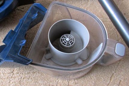 Рейтинг пылесосов циклонного типа: обзор десятки моделей + советы покупателям «циклонника» Рейтинг пылесосов циклонного типа: обзор десятки моделей + советы покупателям «циклонника»