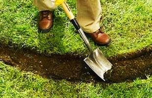 Как сделать декоративный заборчик для садовых клумб