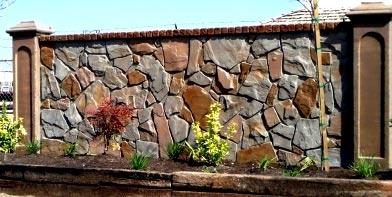 Декоративные железобетонные заборы