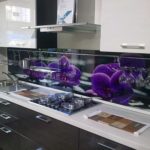 Как выбрать кухонный фартук для рабочей зоны Как выбрать кухонный фартук для рабочей зоны