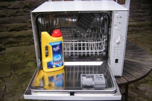 Настольные посудомоечные машины: обзор лучших моделей + правила выбора посудомоек Настольные посудомоечные машины: обзор лучших моделей + правила выбора посудомоек