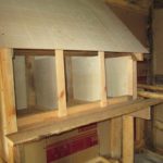 Курятник внутри: что необходимо и как сделать Курятник внутри: что необходимо и как сделать