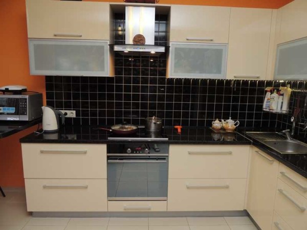 Как выбрать кухонный фартук для рабочей зоны Как выбрать кухонный фартук для рабочей зоны