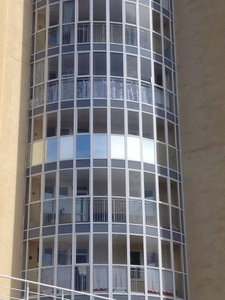 Чем закрыть окна на балконе от солнца – выбираем оптимальный вариант