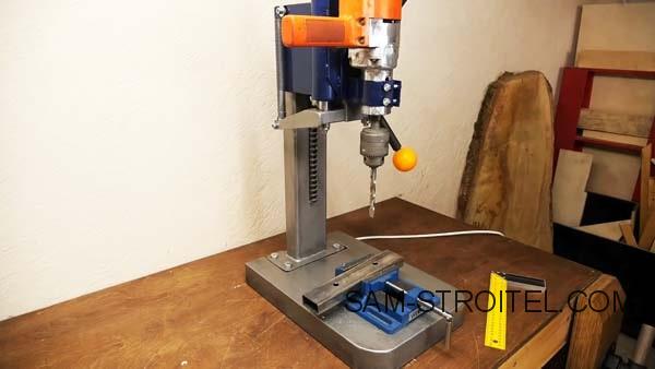 Простой сверлильный станок своими руками (39 фото изготовления) Простой сверлильный станок своими руками (39 фото изготовления)