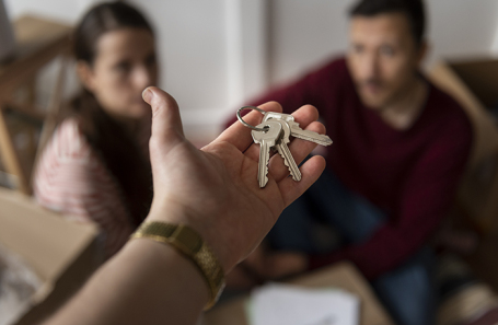 Возможно ли покупателю обезопасить себя при покупке квартиры у пожилого человека? 1