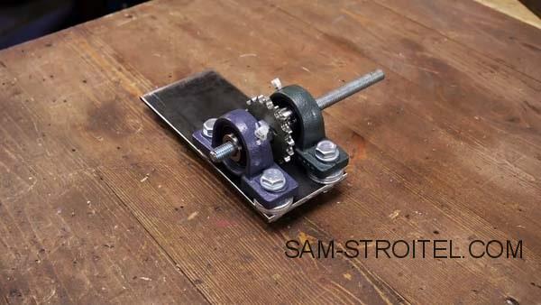 Простой сверлильный станок своими руками (39 фото изготовления) Простой сверлильный станок своими руками (39 фото изготовления)