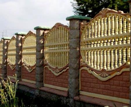 Декоративные железобетонные заборы