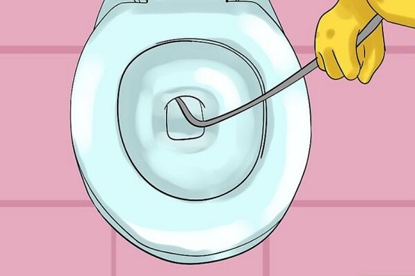 Как прочистить унитаз тросом: выбор инструмента и инструктаж по его применению Как прочистить унитаз тросом: выбор инструмента и инструктаж по его применению