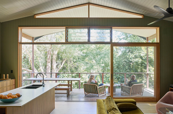 Через сложные обстоятельства к дому мечты: коттедж семьи дизайнера на побережье в австралии Через сложные обстоятельства к дому мечты: коттедж семьи дизайнера на побережье в австралии