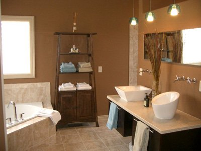 Какие светильники лучше для ванной комнаты: виды и характеристики влагозащищенных светильников Какие светильники лучше для ванной комнаты: виды и характеристики влагозащищенных светильников