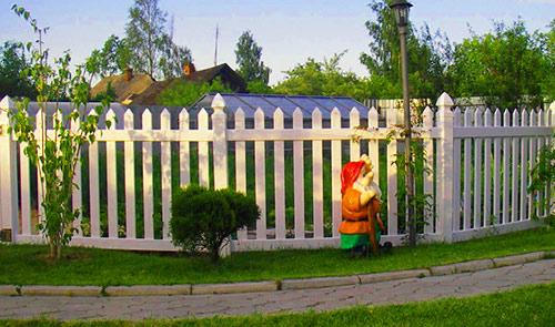 Различные типы и стили заборов