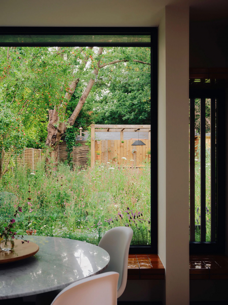 Эдвардианский дом дизайнера в лондоне с современной пристройкой и чудесным садом Эдвардианский дом дизайнера в лондоне с современной пристройкой и чудесным садом